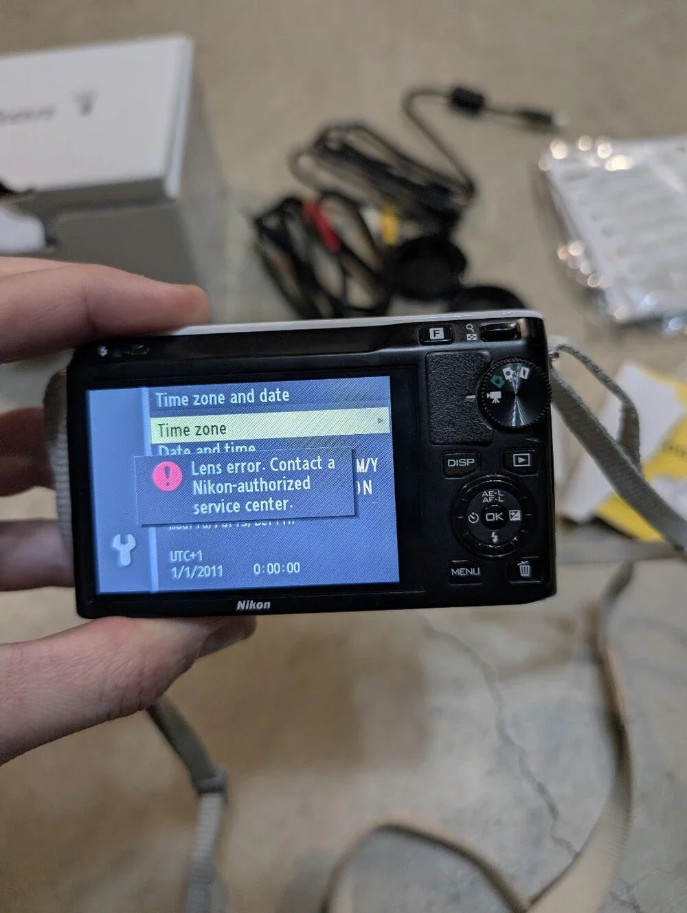 Nikon J1 Mirrorless Digital Camera Turns On Tested Flaw